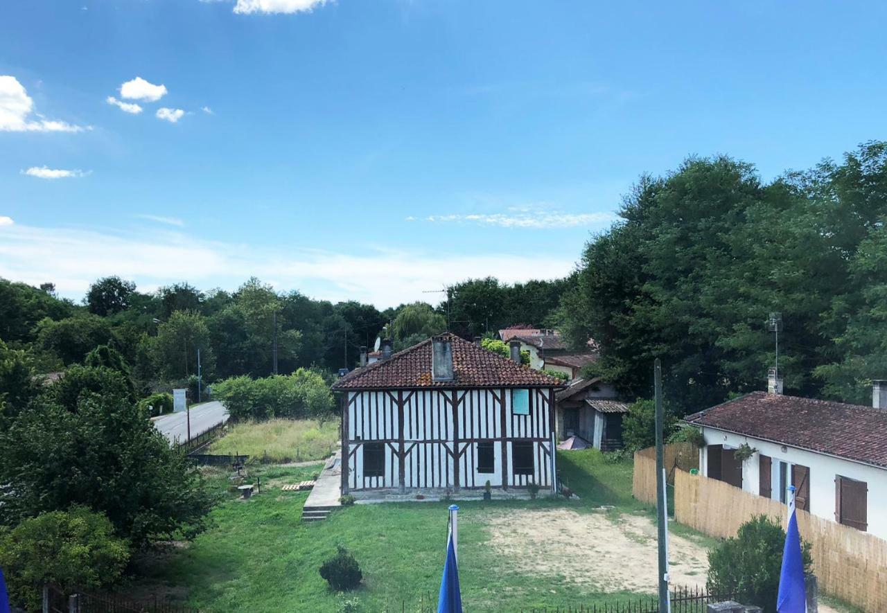 Hotel Du Lac D'Arjuzanx Bagian luar foto